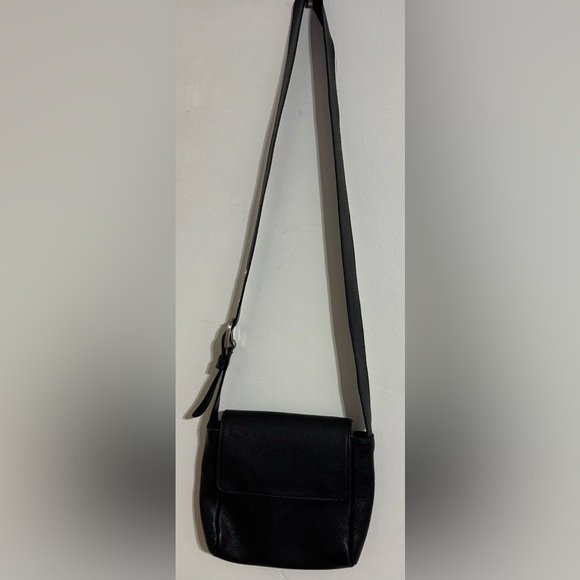 Vintage Roots Black Pebbled Leather Shoulder Bag - Picture 2 of 16